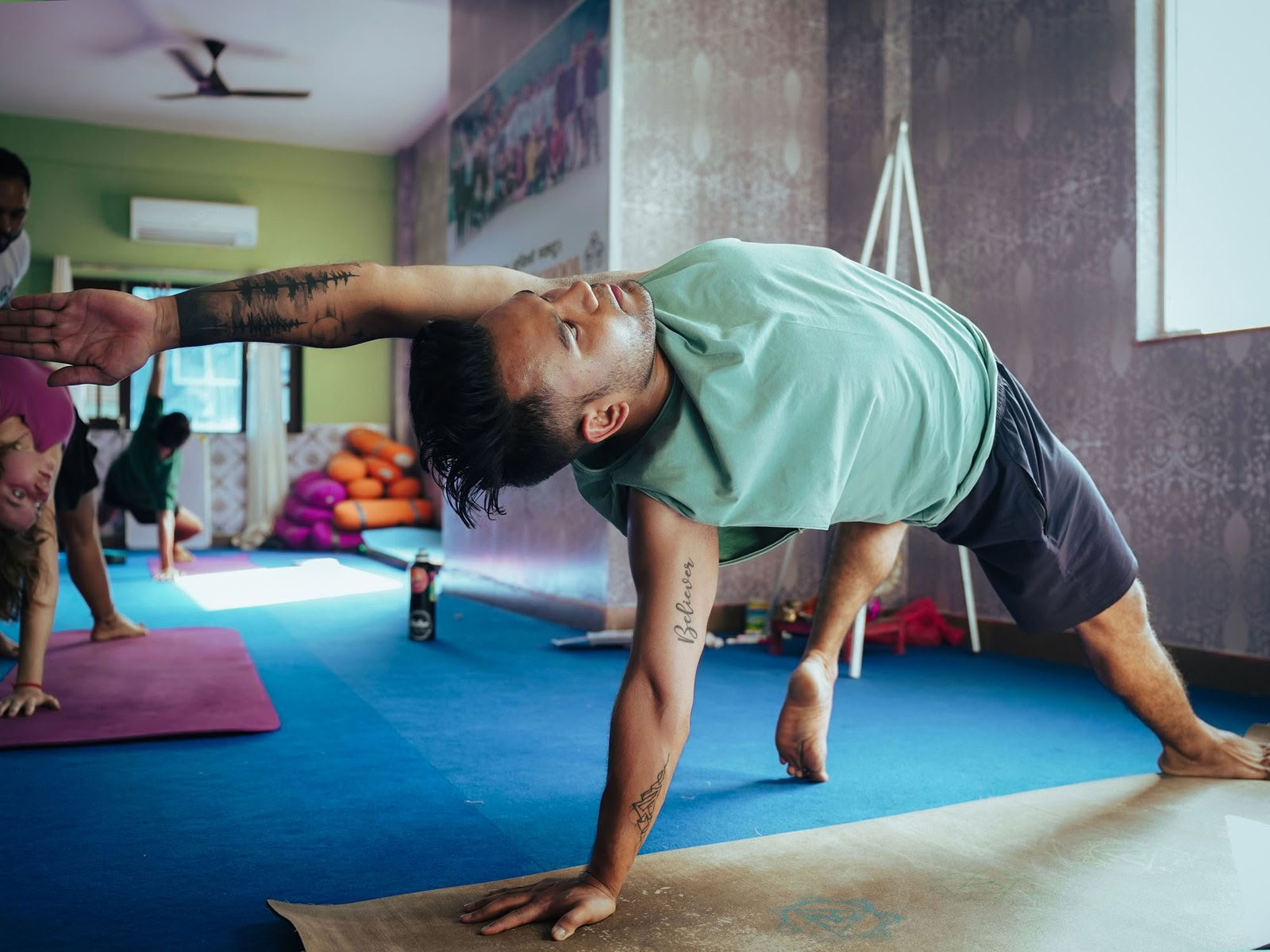 100-Stunden-Yogalehrer-Ausbildungskurs