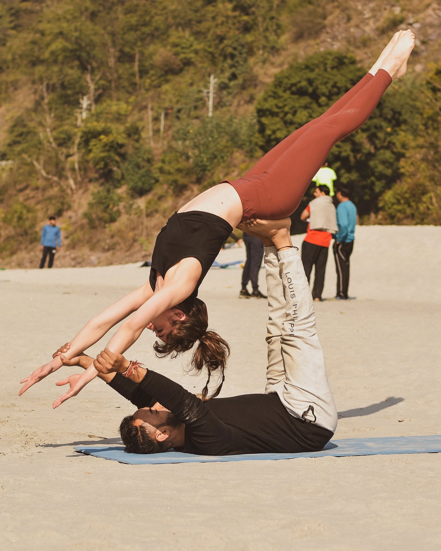 100-Stunden-Yoga-Lehrerausbildung in Rishikesh ✅