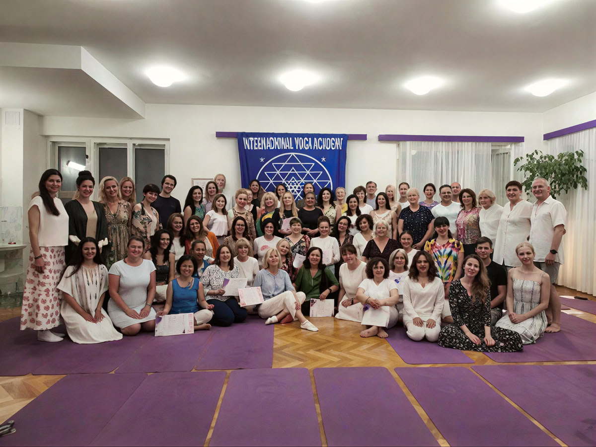 3-tägiges transformatives Wochenende mit dem Professor – Yoga-Intensivwochenende