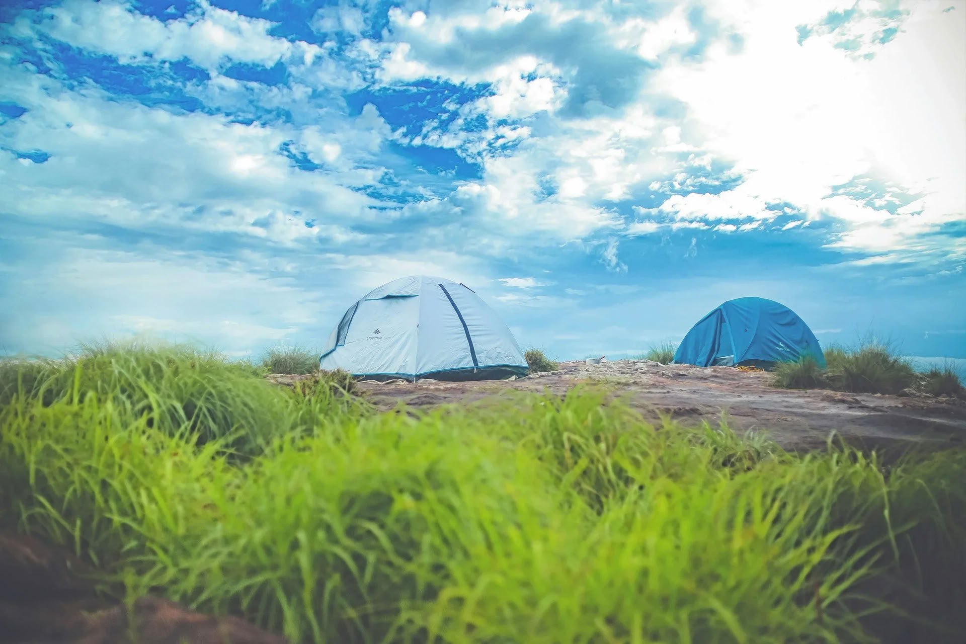 Vollmond-Loslassen & Neustart: Abendliches Yoga- und Klangreise-Erlebnis — The Yoga Yurt