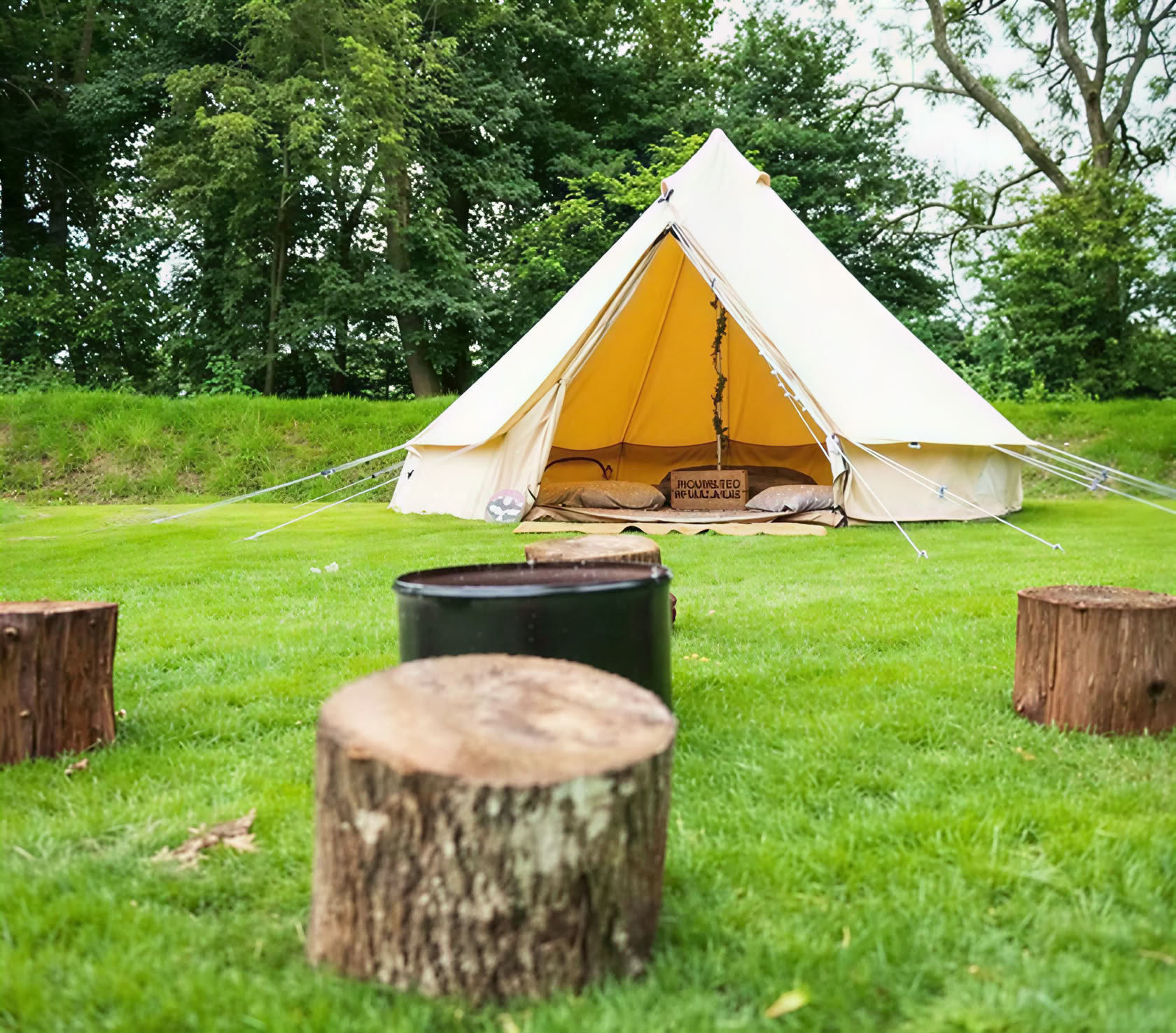 Vollmond-Loslassen & Neustart: Abendliches Yoga- und Klangreise-Erlebnis — The Yoga Yurt