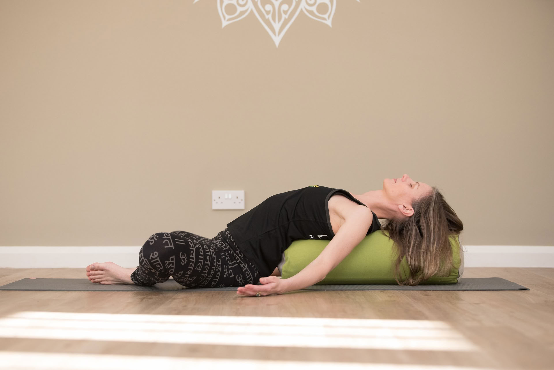 Rest & Restore: Restorative-Yoga-Lehrerfortbildung CPD (30 Stunden) — The Yoga Yurt