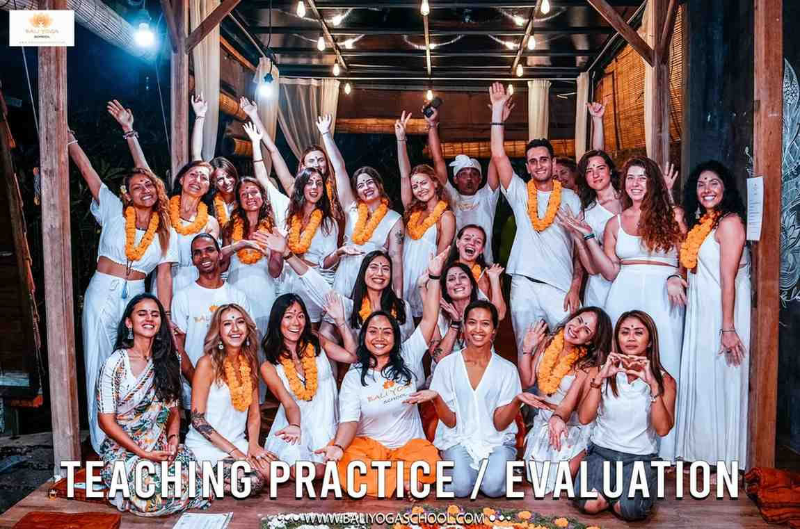 500-Stunden-Yin-Yoga-Lehrerausbildung in Bali Uluwatu