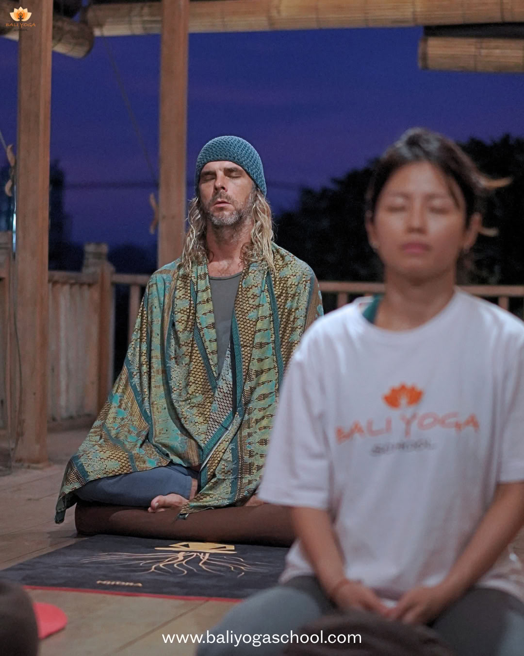 100-Stunden-Yin-Yoga-Lehrertraining auf Bali, Indonesien