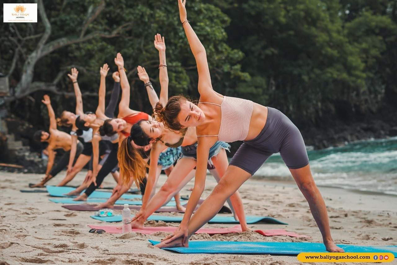 300-Stunden-Yogalehrerausbildung in Varkala, Kerala, Indien