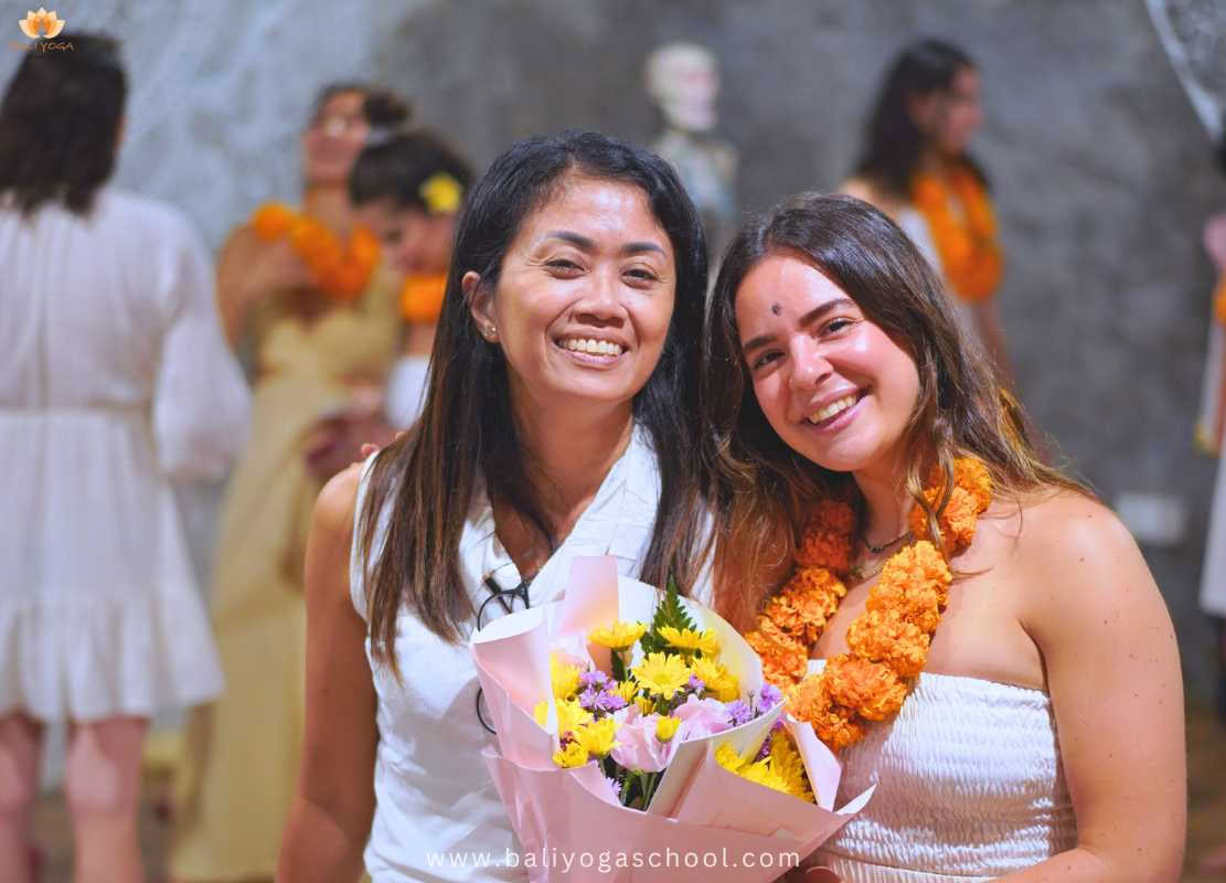 500-Stunden-Yogalehrer-Ausbildung in Uluwatu, Bali
