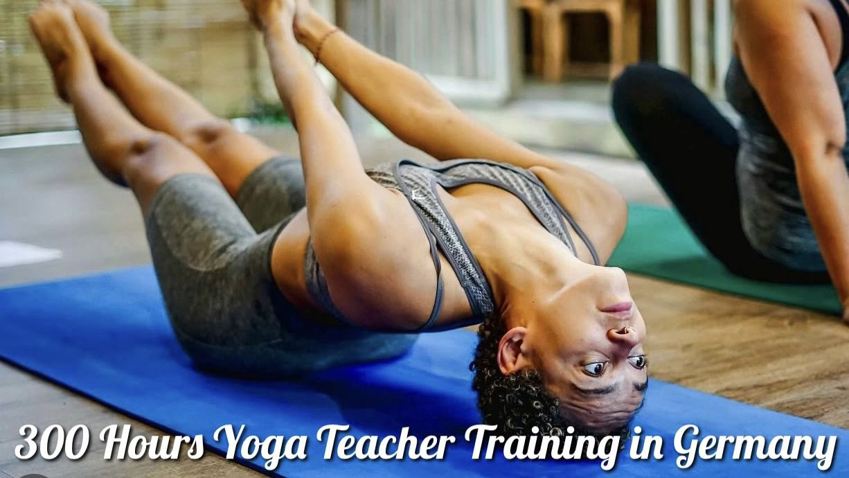 300-Stunden-Yogalehrerausbildung in Thailand