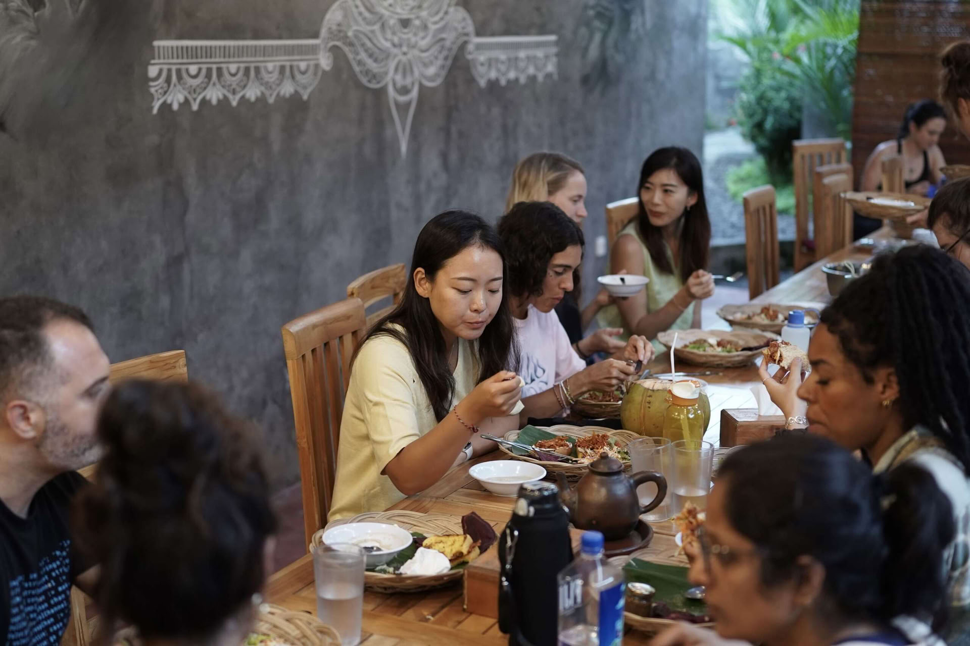 100-Stunden-Yoga-Lehrerausbildung in Uluwatu, Bali
