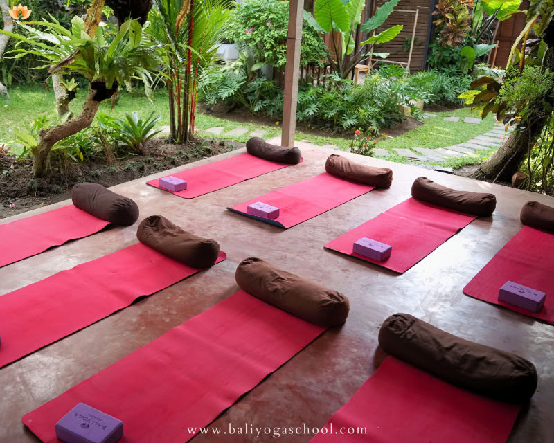 50-stündige Yin-Yoga-Lehrerausbildung in Ubud, Bali