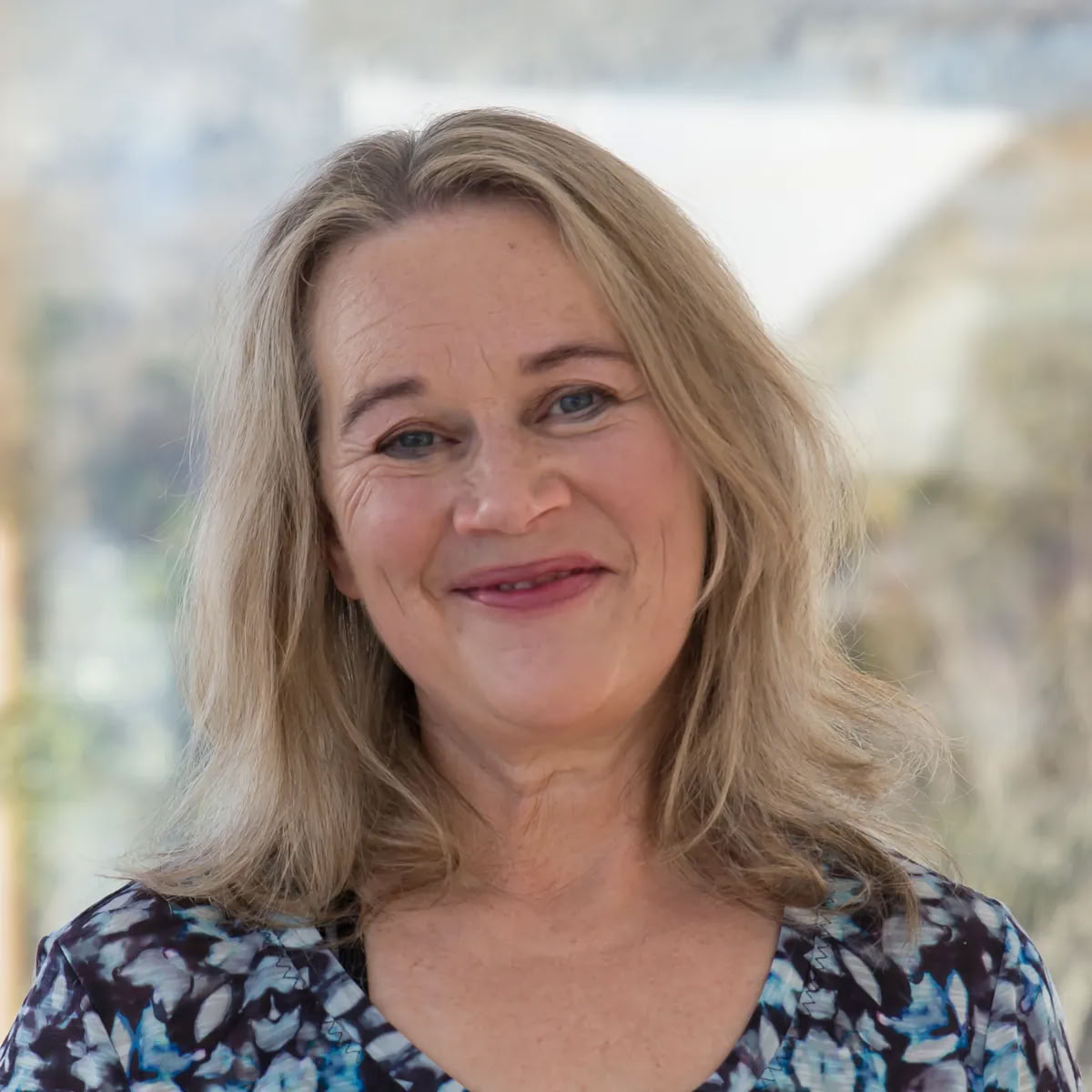 Vinyasa- und Yin-Yoga mit Carmel Cronin | Burren Yoga Retreat | Wellness Retreats Ireland