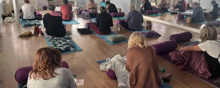 Meditation & Lesungen Party
