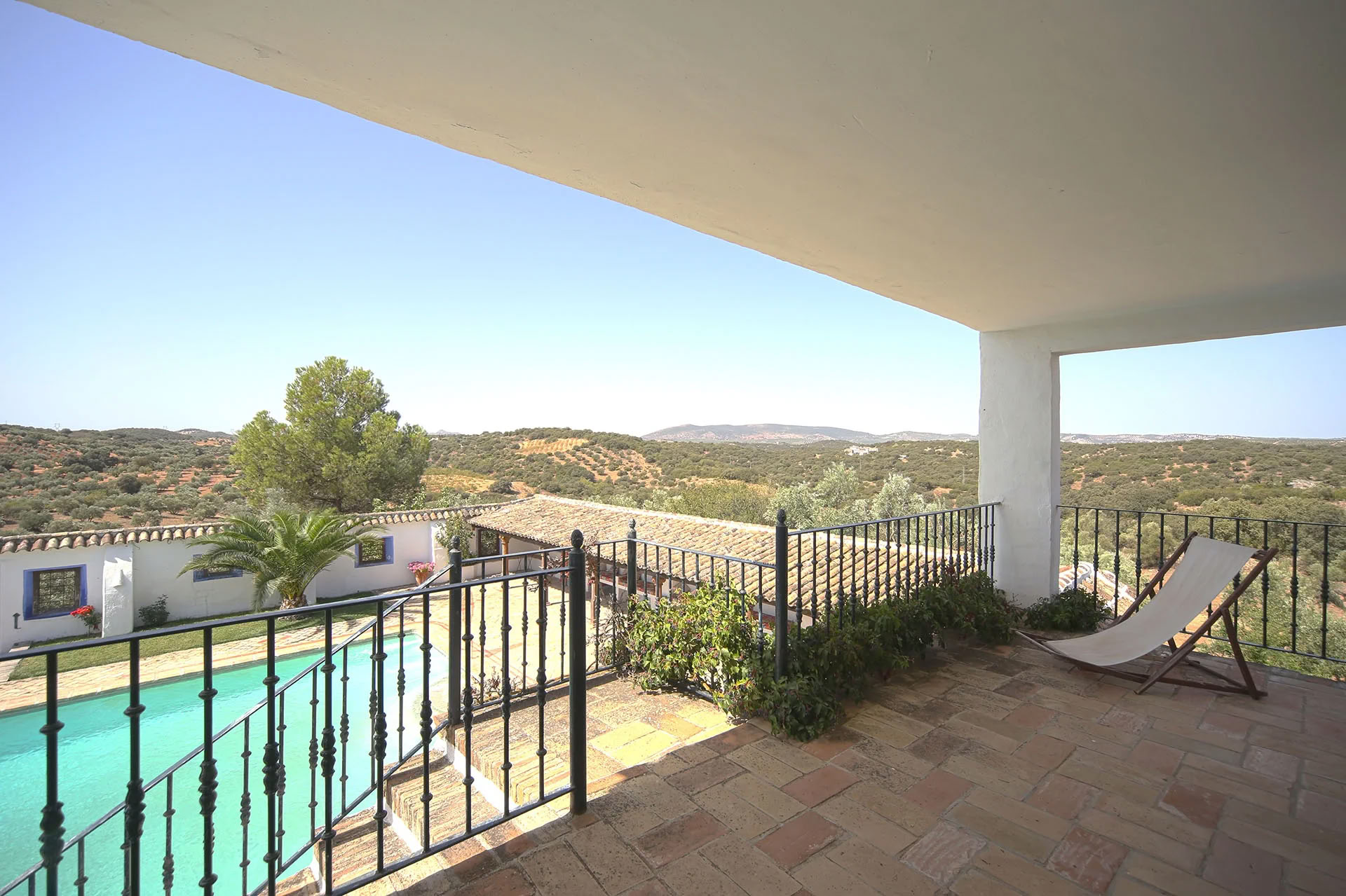 SISU Yoga- & HIIT-Pilates-Retreat — Cortijo El Cachete