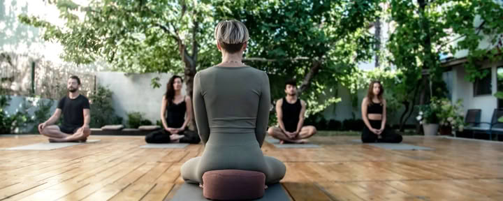 Laufendes Yoga-, Brunch- und Wellness-Entspannungsangebot