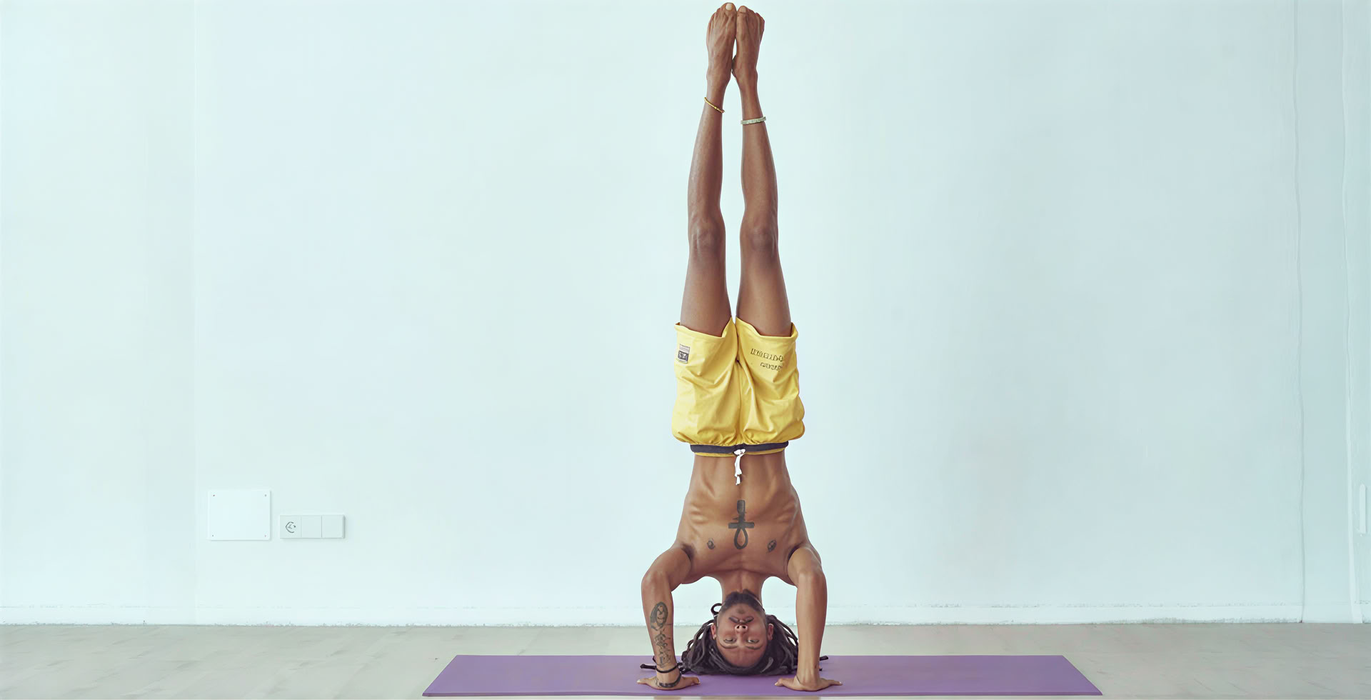 300 Stunden – 21-tägige Fortbildung für fortgeschrittene Yogalehrende