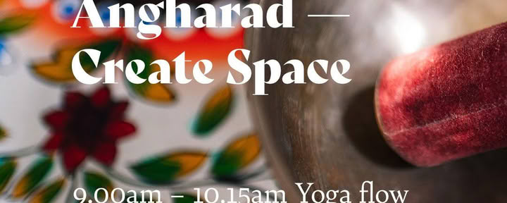 Montagmorgende mit Angharad – Sanftes Yoga