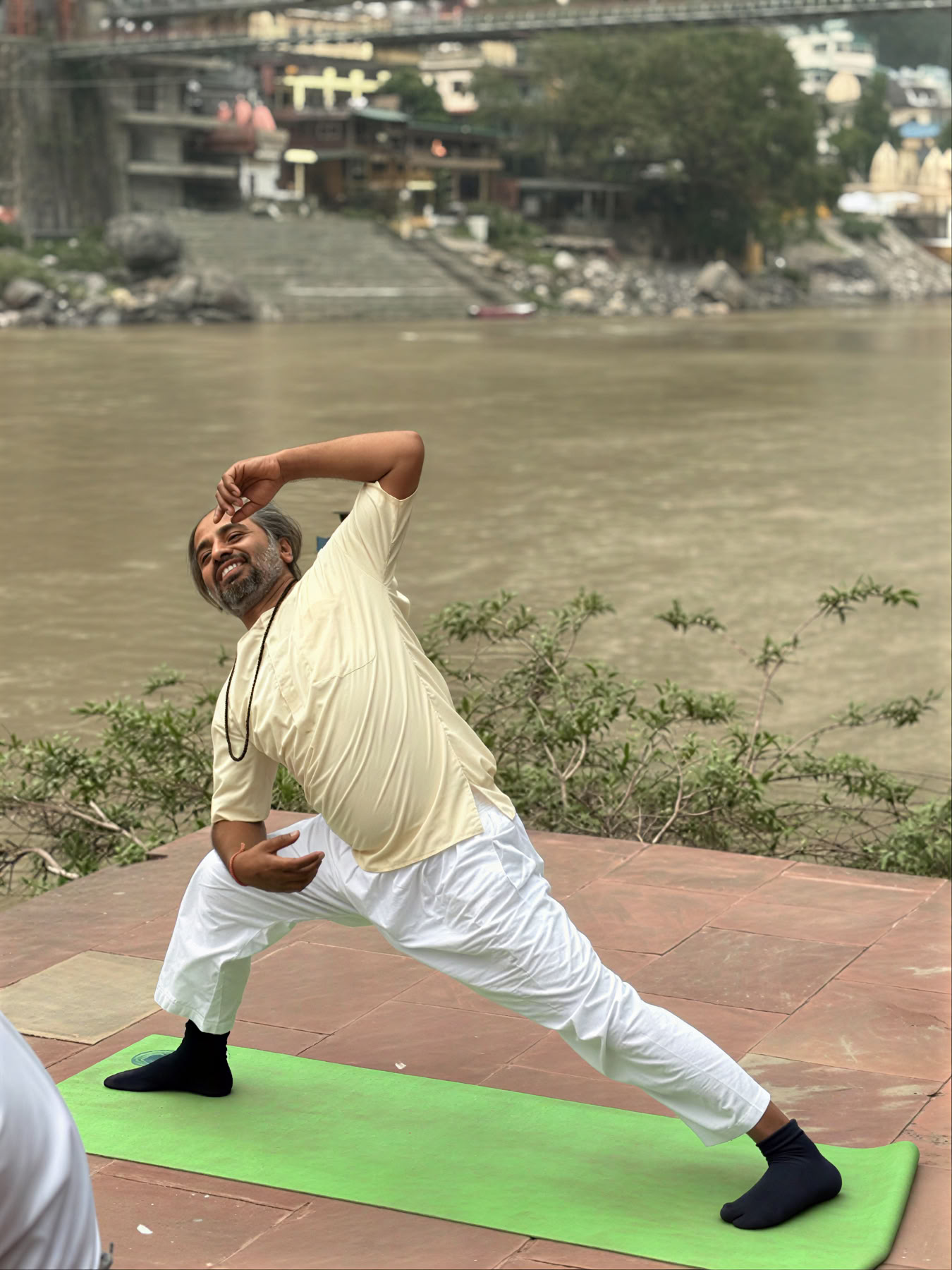 200-Stunden-Yogalehrer-Ausbildung in Rishikesh, Indien