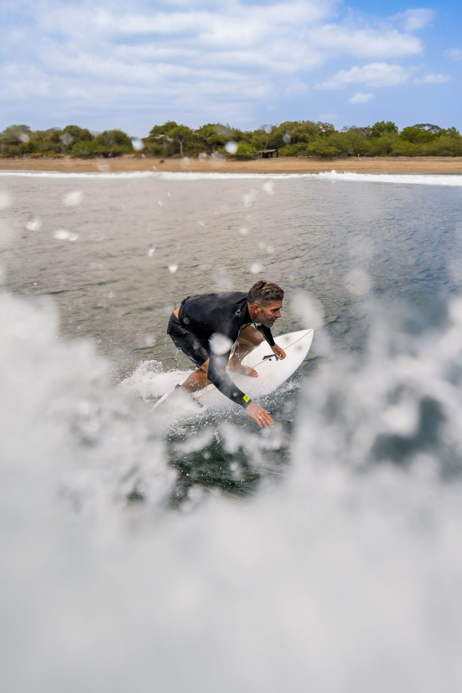 All-Inclusive Surf-Paket für fortgeschrittene und erfahrene Surfer