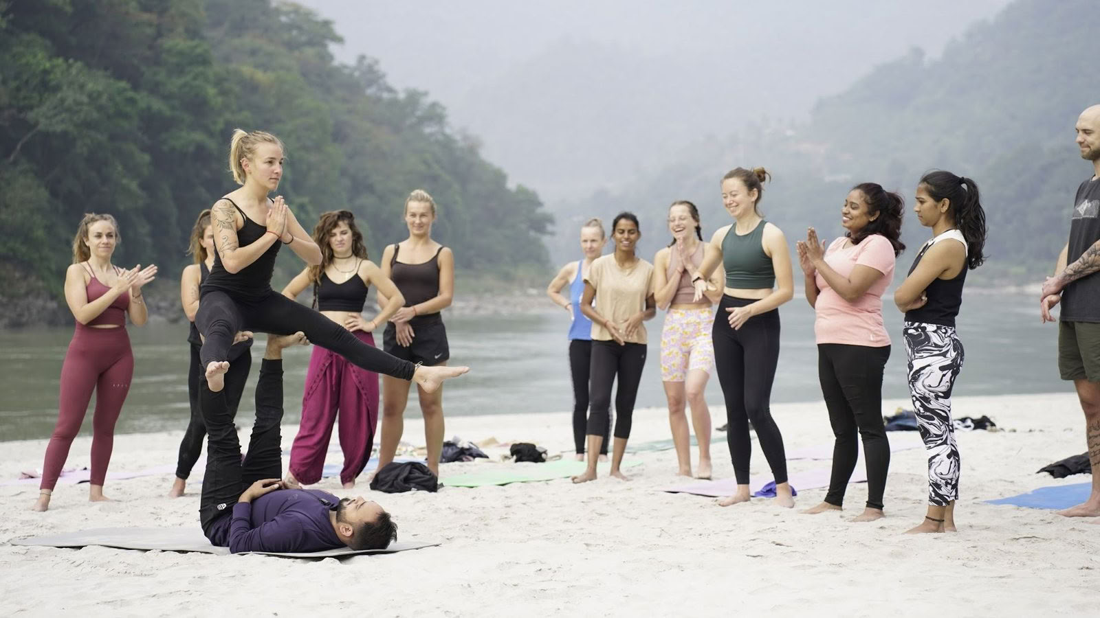 10-tägige Yoga-Retreats in Rishikesh, Indien