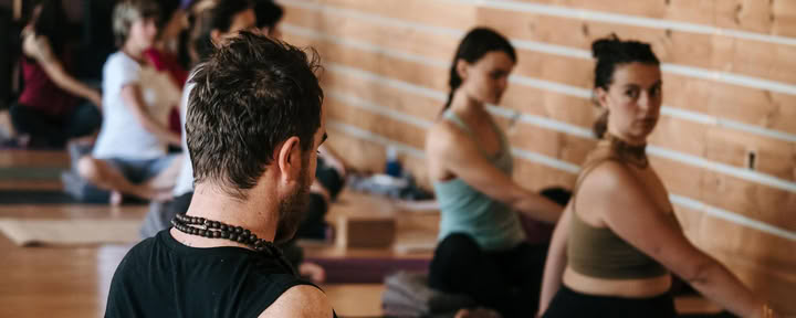 November-Brücken-Retreat | Iyengar-Yoga, Tanz und Tantra