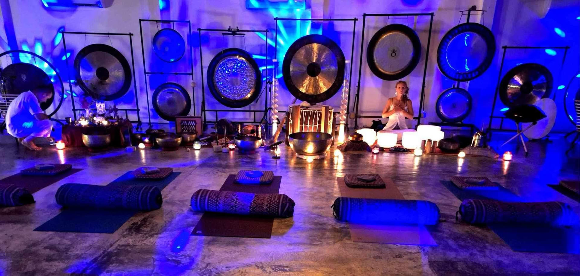 200-Stunden-Holistisches Yoga- und Klangtherapie-Lehrertraining