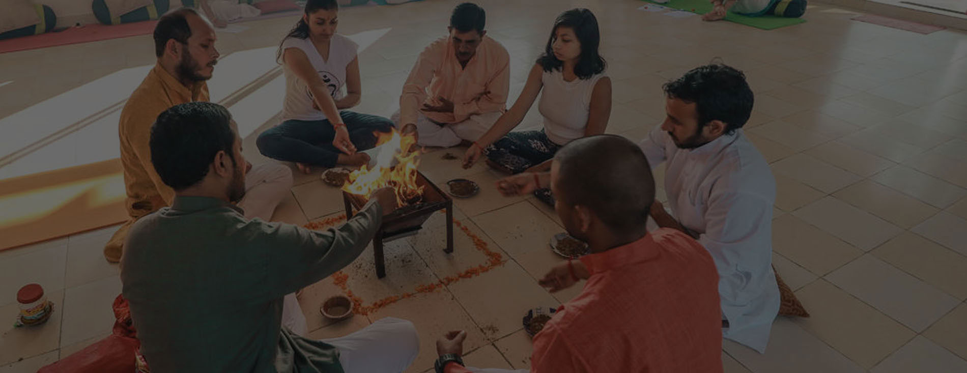 100-Stunden-Yogalehrer-Ausbildung Rishikesh