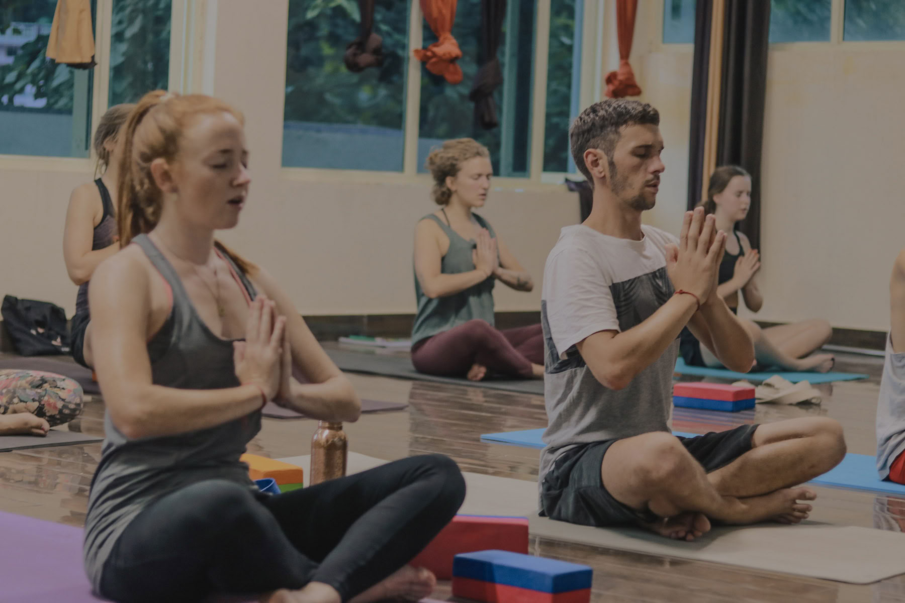 100-Stunden-Yogalehrer-Ausbildung Rishikesh