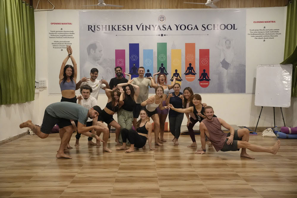 100-Stunden-Yogalehrer-Ausbildung Rishikesh