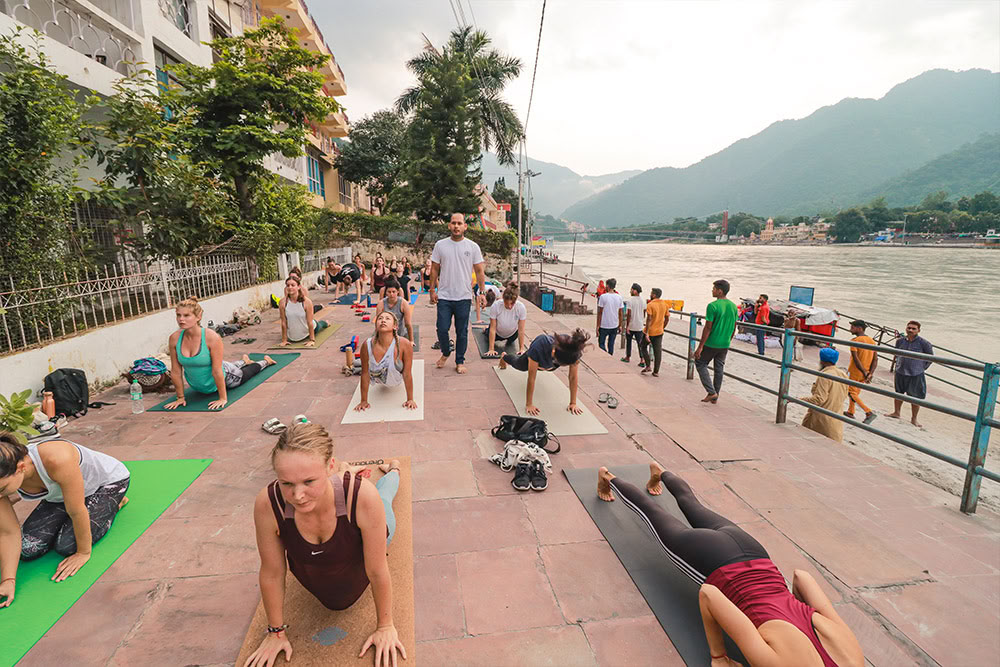 100-Stunden-Yogalehrer-Ausbildung Rishikesh