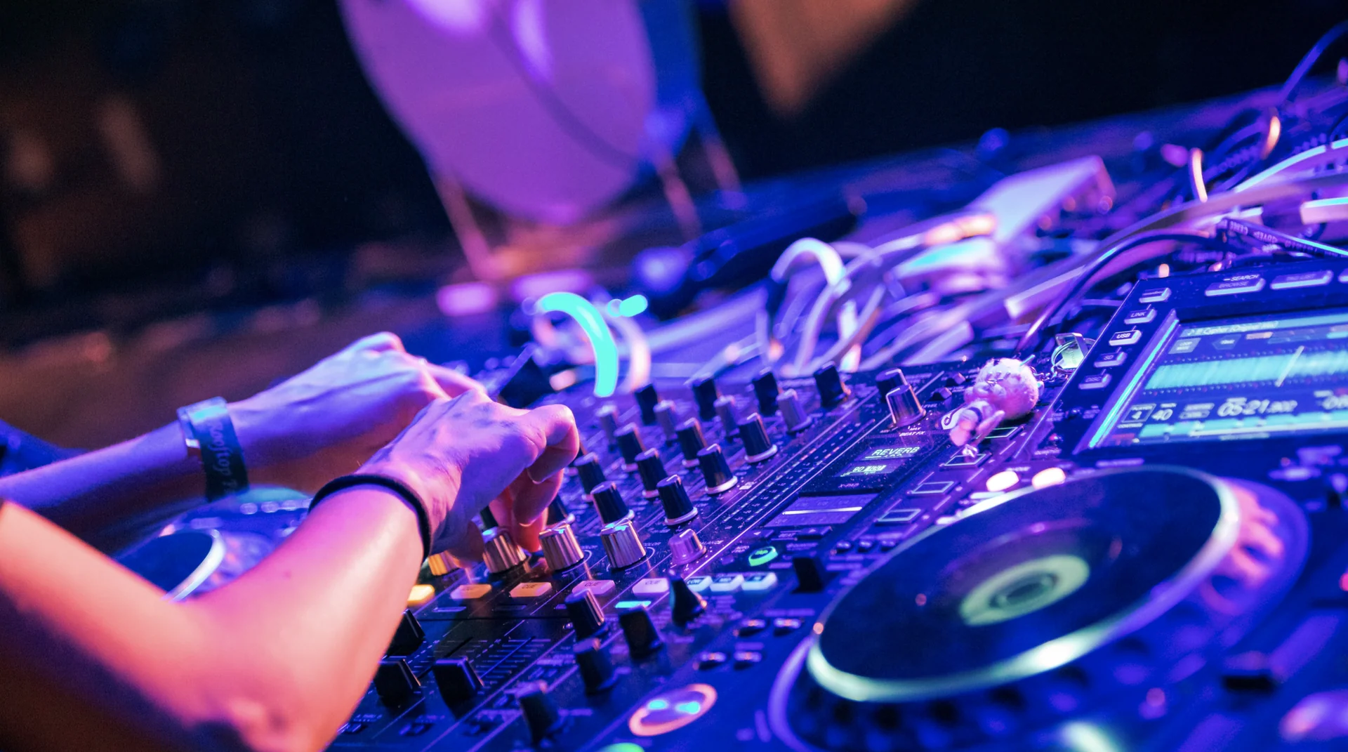 Seelenmedizin Yoga- & Sober-Rave-Retreat-Festival