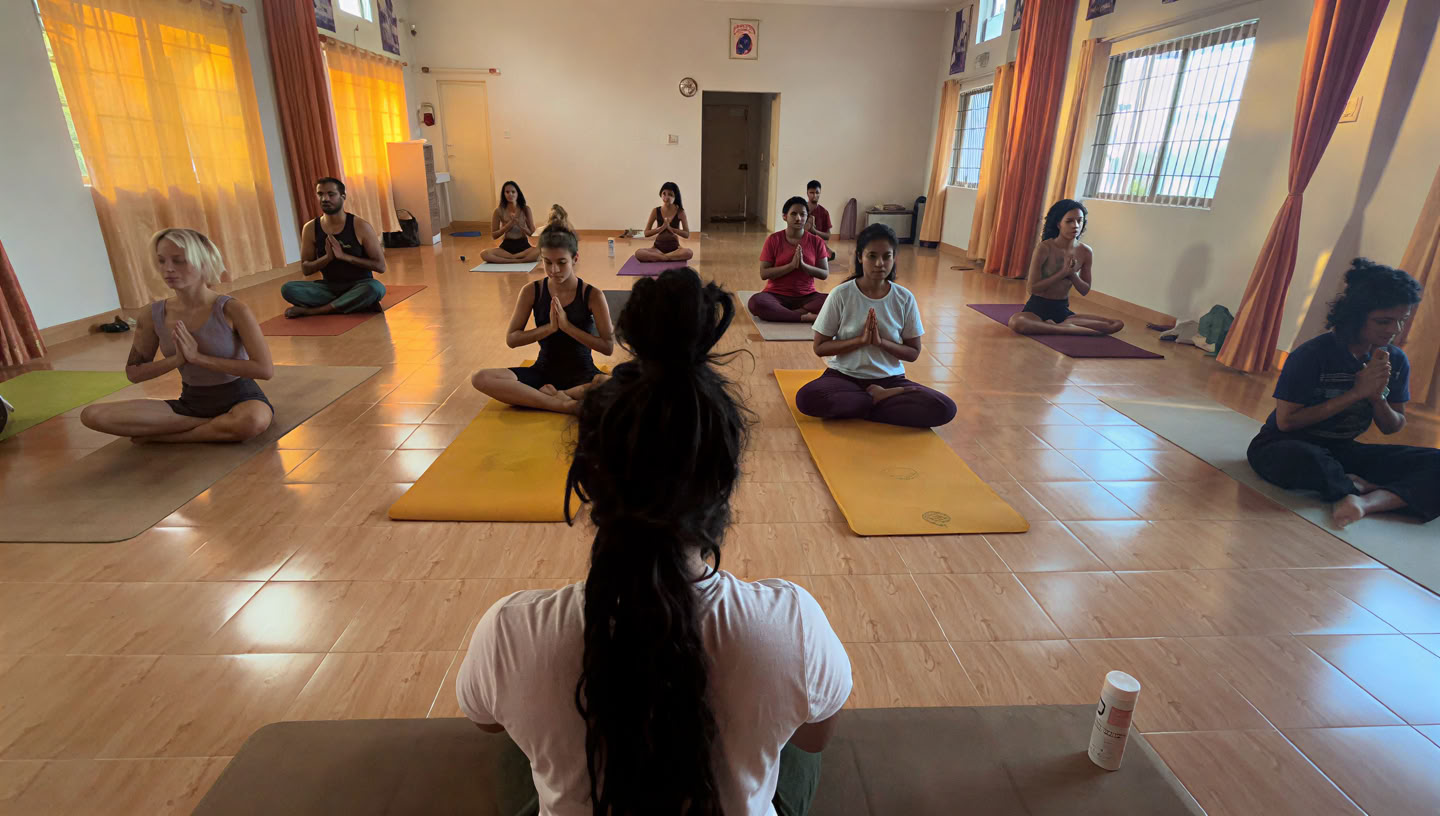 Mo-Mi-Fr 11:00–12:00 Uhr | samudra yoga