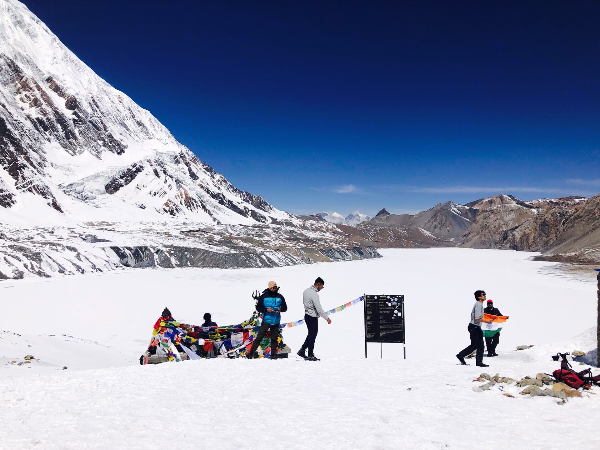 Yoga-Trekking auf dem Annapurna Circuit mit dem Tilicho-See