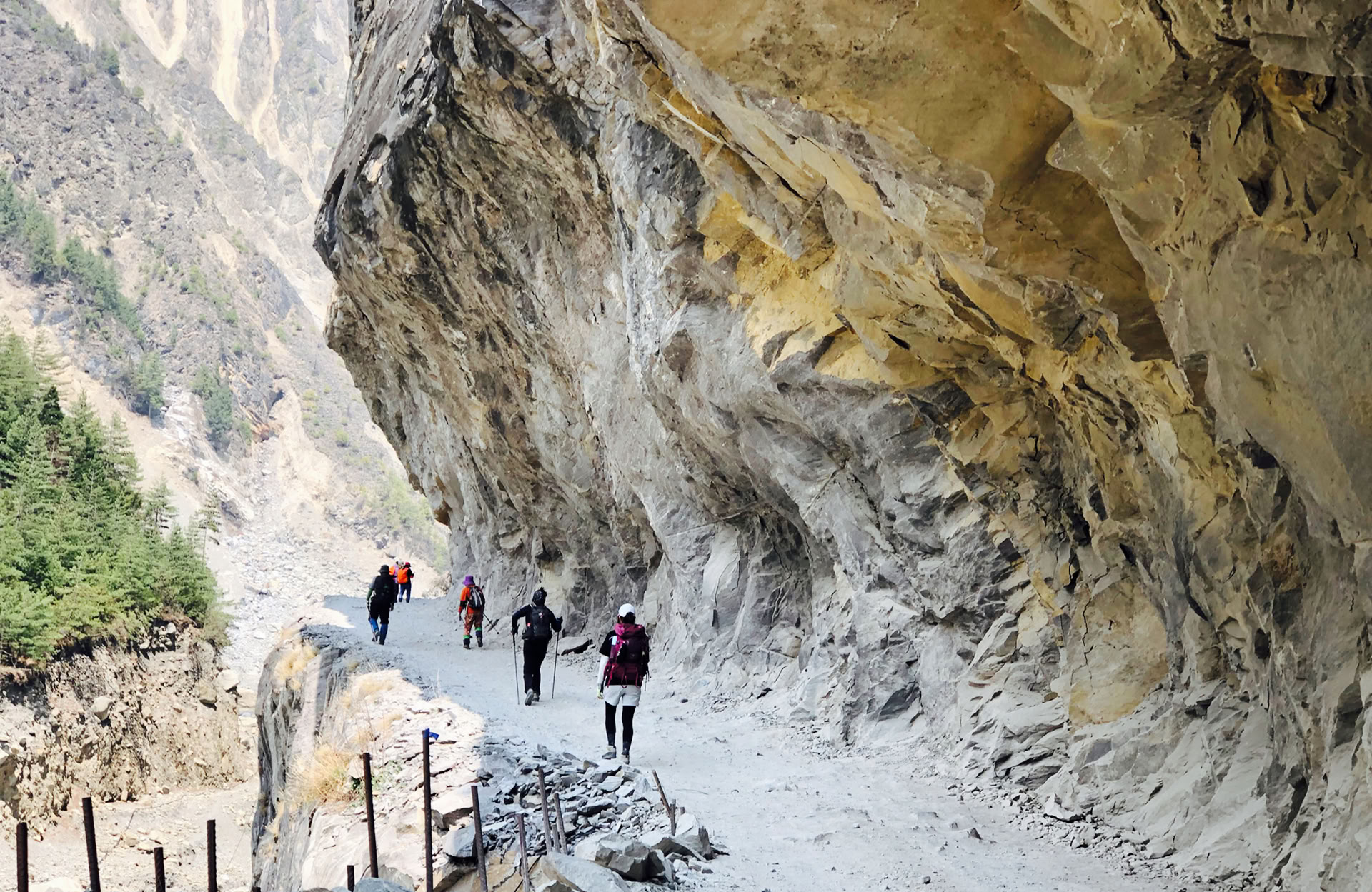 Yoga-Trekking auf dem Annapurna Circuit mit dem Tilicho-See