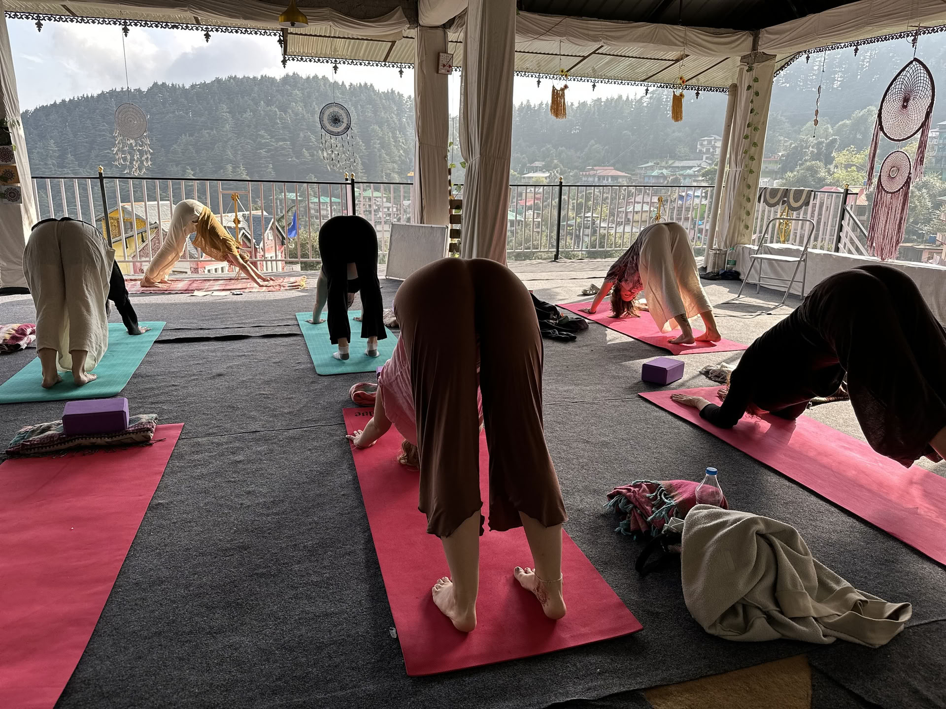 25 Tage, 200 Stunden Shanti Yoga Lehrerausbildung