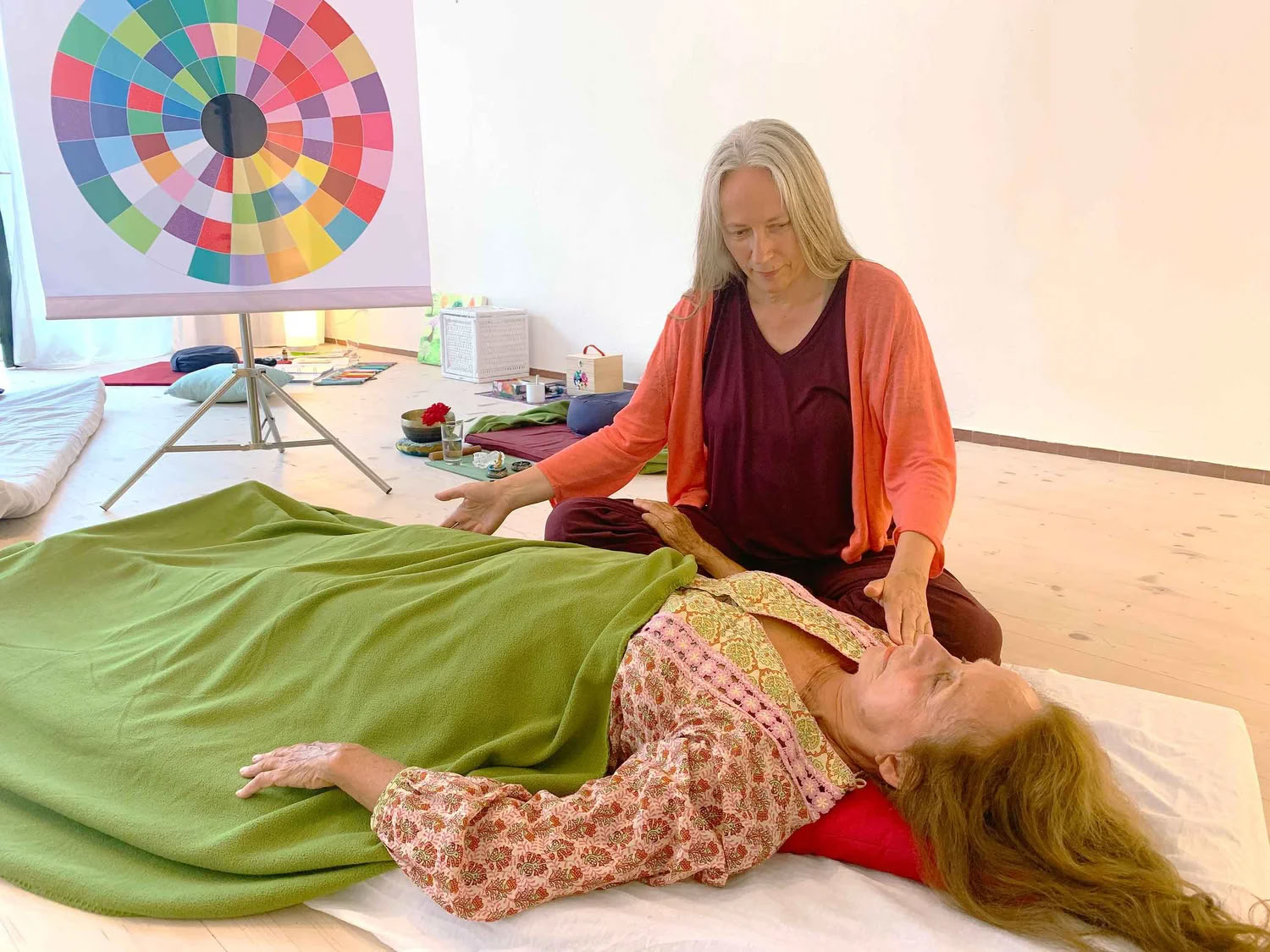 TIBETISCHE ENERGIEARBEIT Grundausbildung in 4 Modulen nach dem System der 24 Organkreise: — Landguet Ried, Center for mindful living | Retreatzentrum & Seminarhaus
