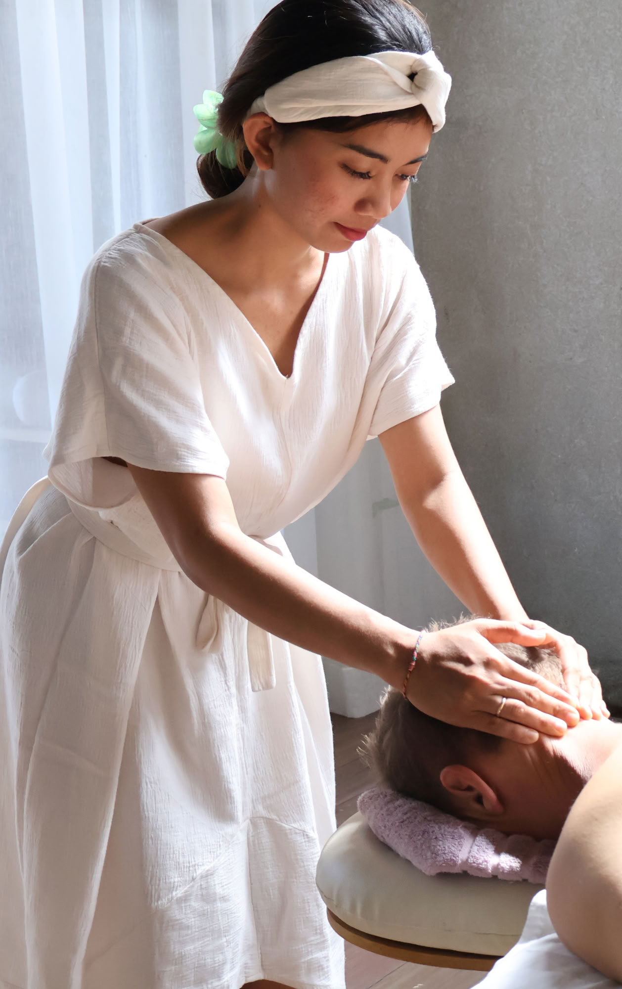 Therapeutische Heilmassage mit Desak