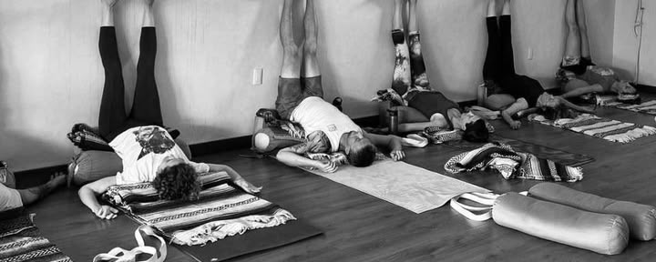 Vollmond im Krebs: Klangbad & Meditation