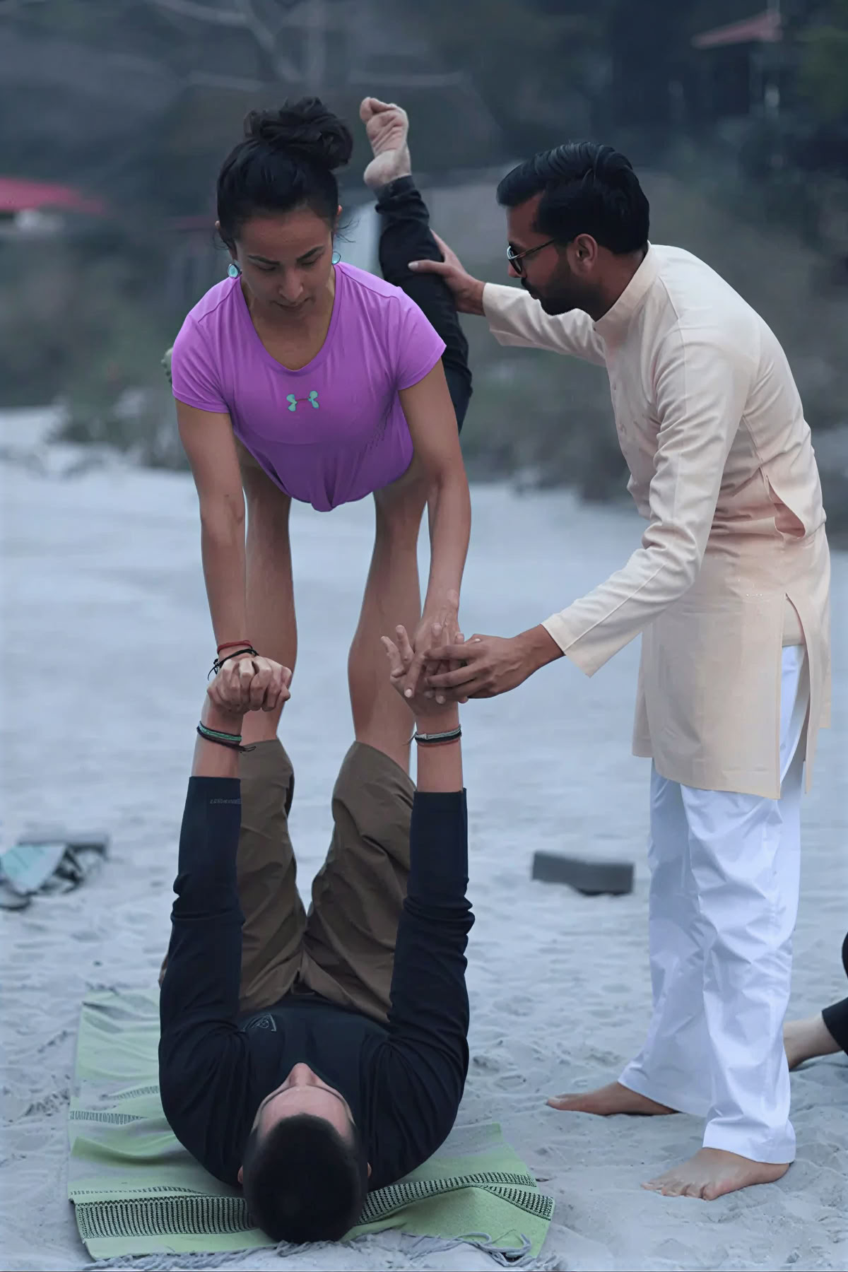 100-stündige Yogalehrerausbildung in Rishikesh, Indien
