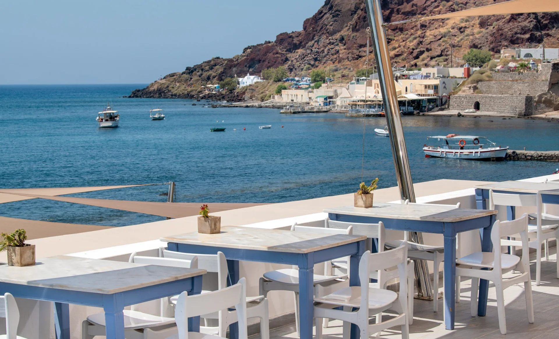 Yoga-Urlaub auf Santorin