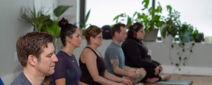Dienstags Vinyasa 18 Uhr