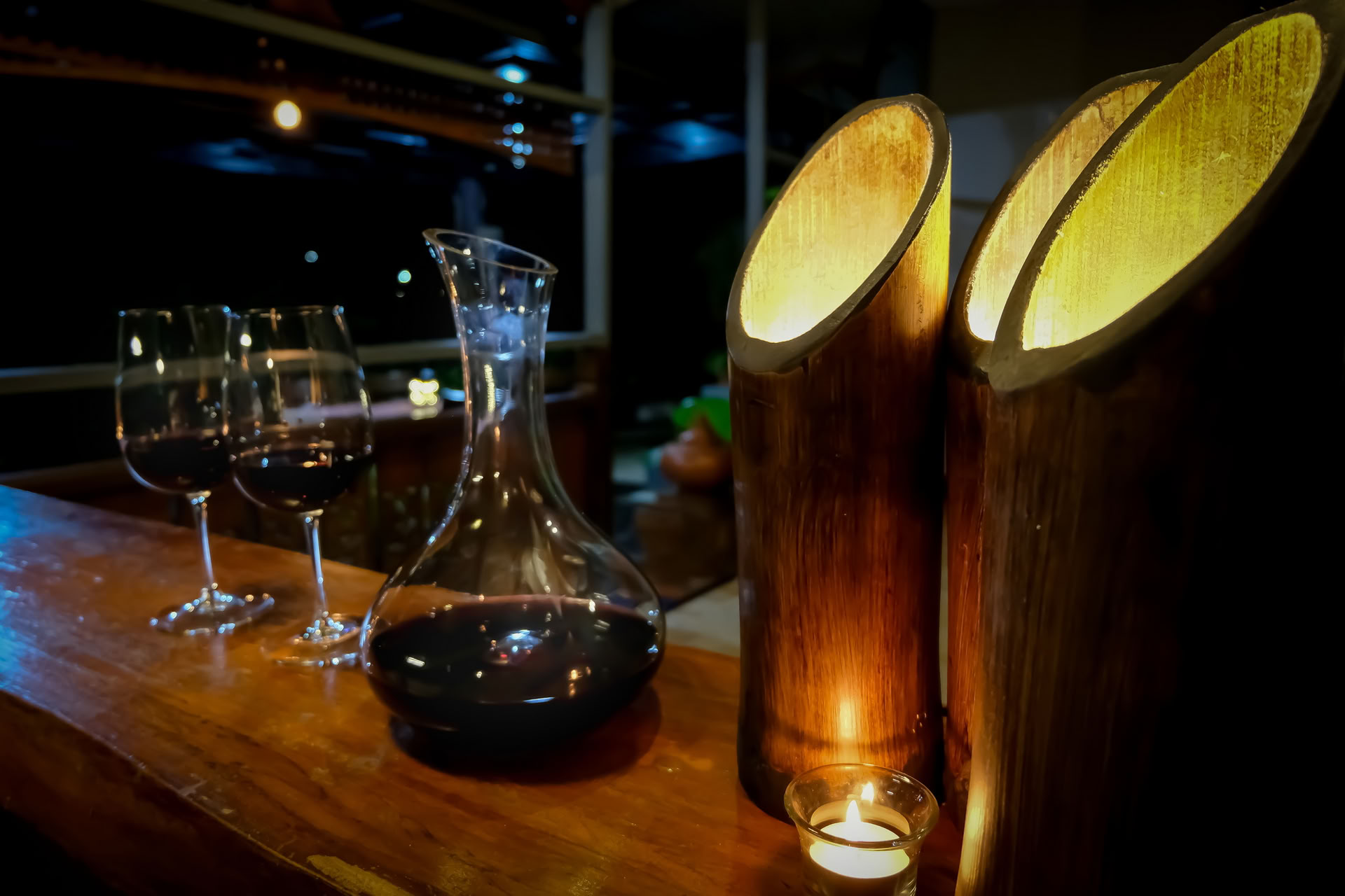 Ein Toast auf das Wohlbefinden – Yoga & Wein