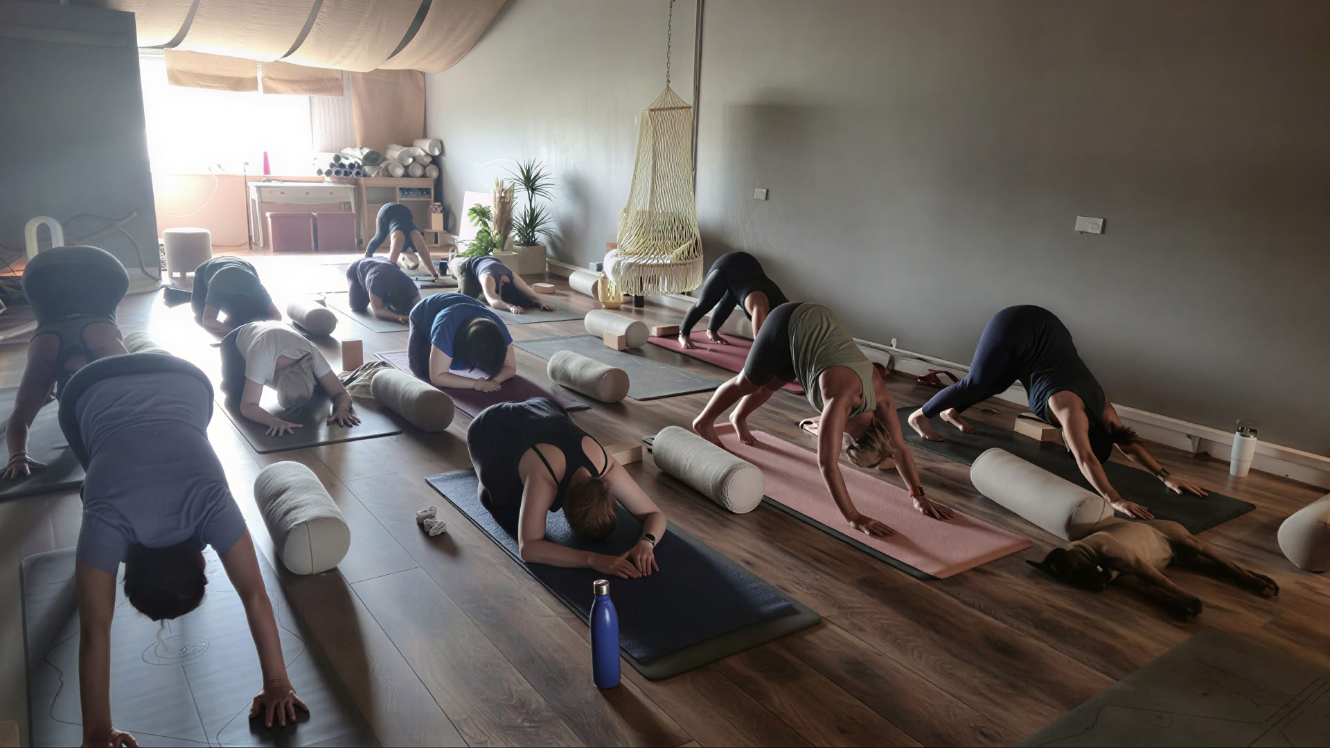 Starkes Core-Yoga mit Ginni