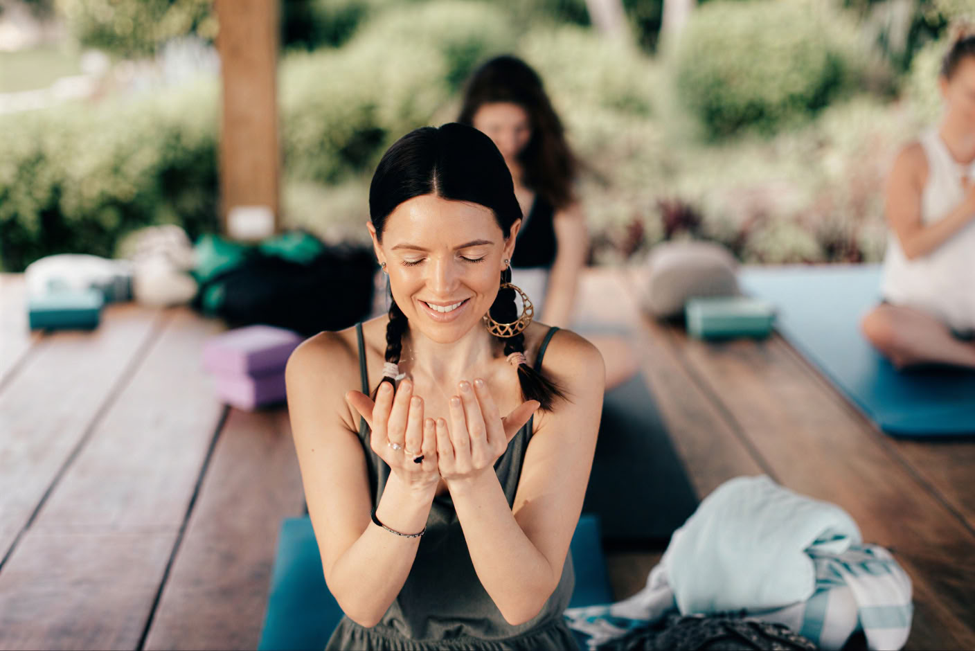 Transformierendes Yoga-Retreat am Meer mit Christopher Sims
