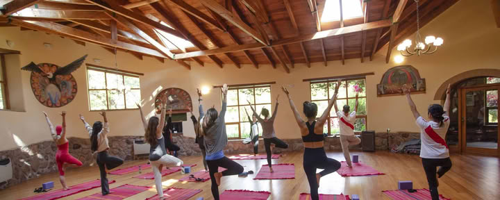 Peru Yoga Retreat, Wanderungen zu Machu Picchu und den Regenbogenbergen