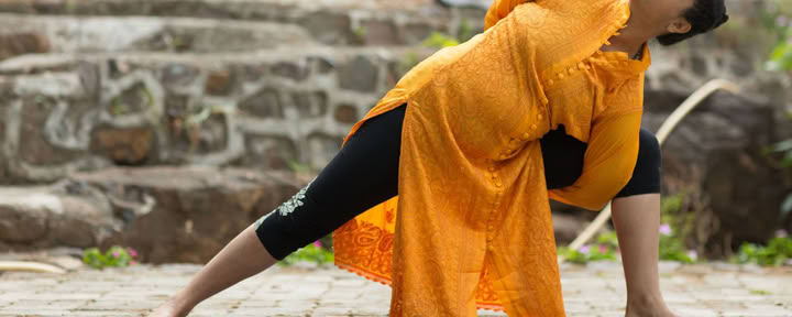 Samanta Duggal - Traditionelles Hatha-Yoga und Stressabbau