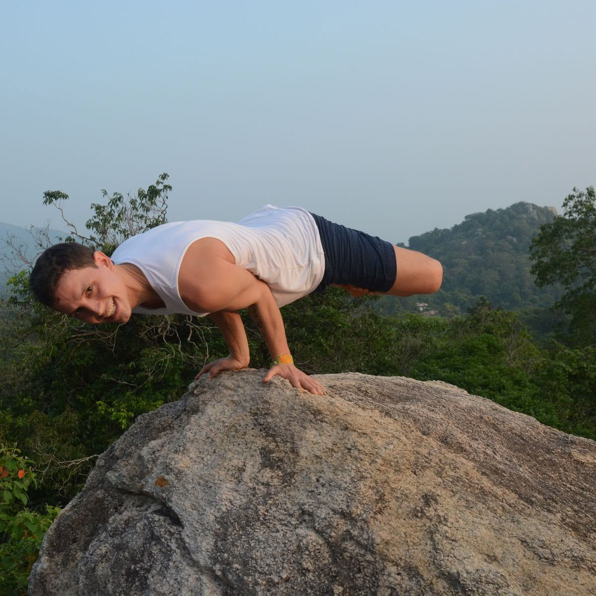 Mika de Brito - Vinyasa Krama Yoga