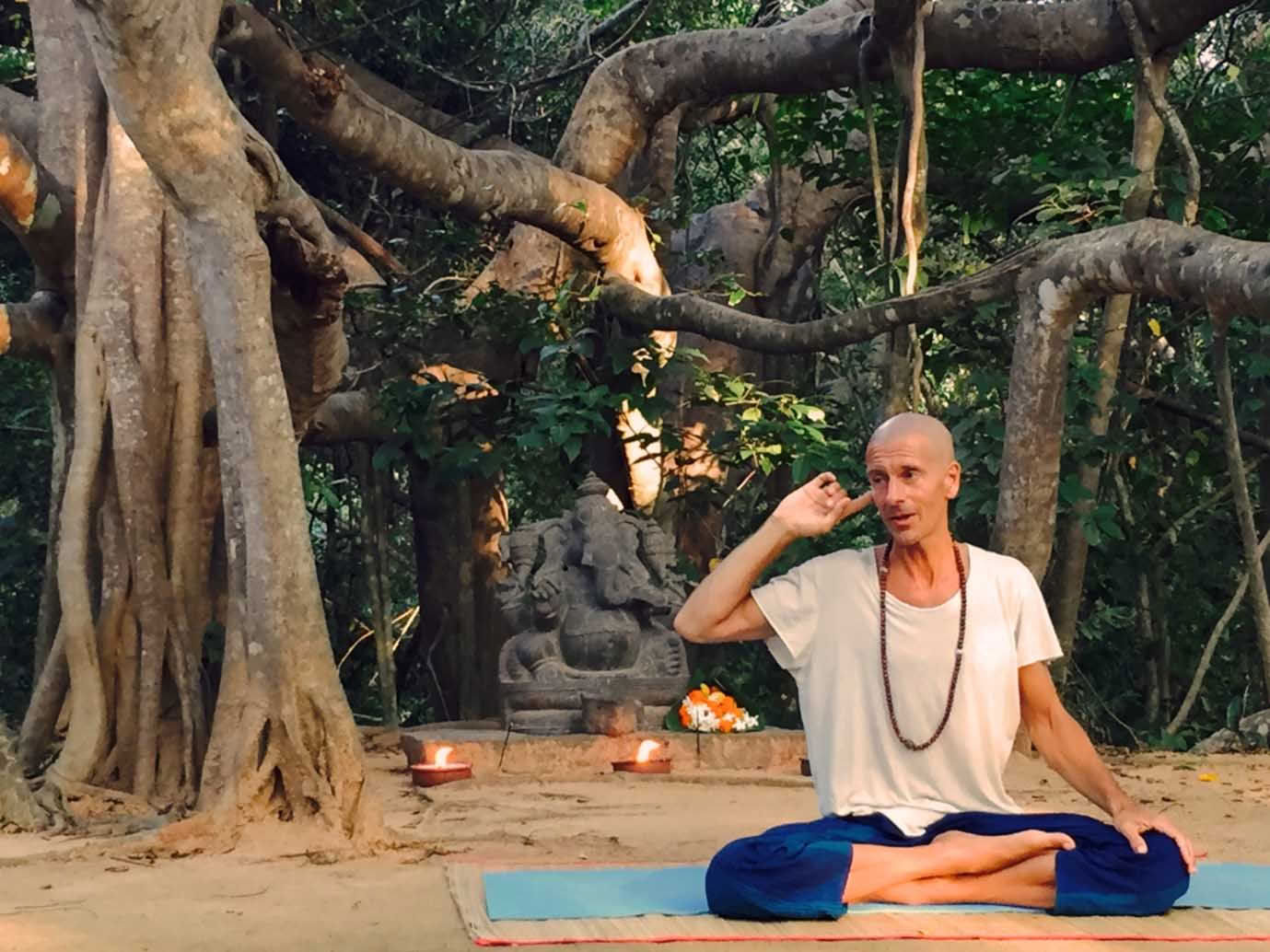 James de Maria - Bewusster Yoga-Flow