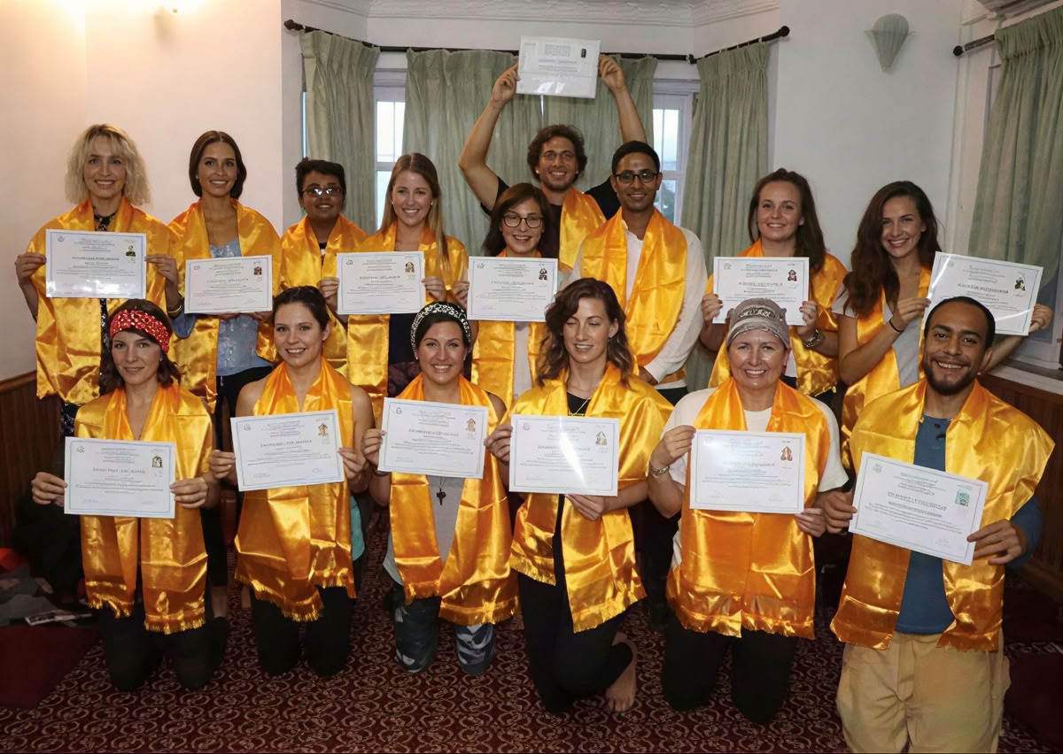 Einmonatiges Yoga-Retreat in Nepal