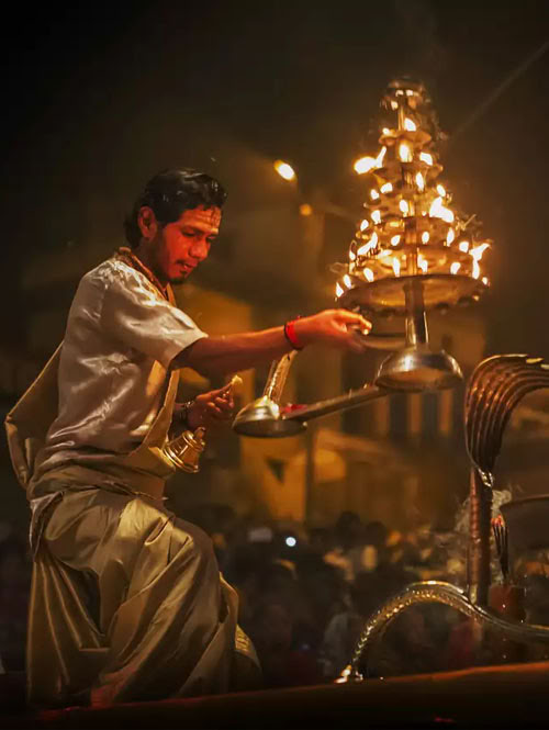 500-Stunden-Yoga-Lehrer-Ausbildungskurs in Rishikesh