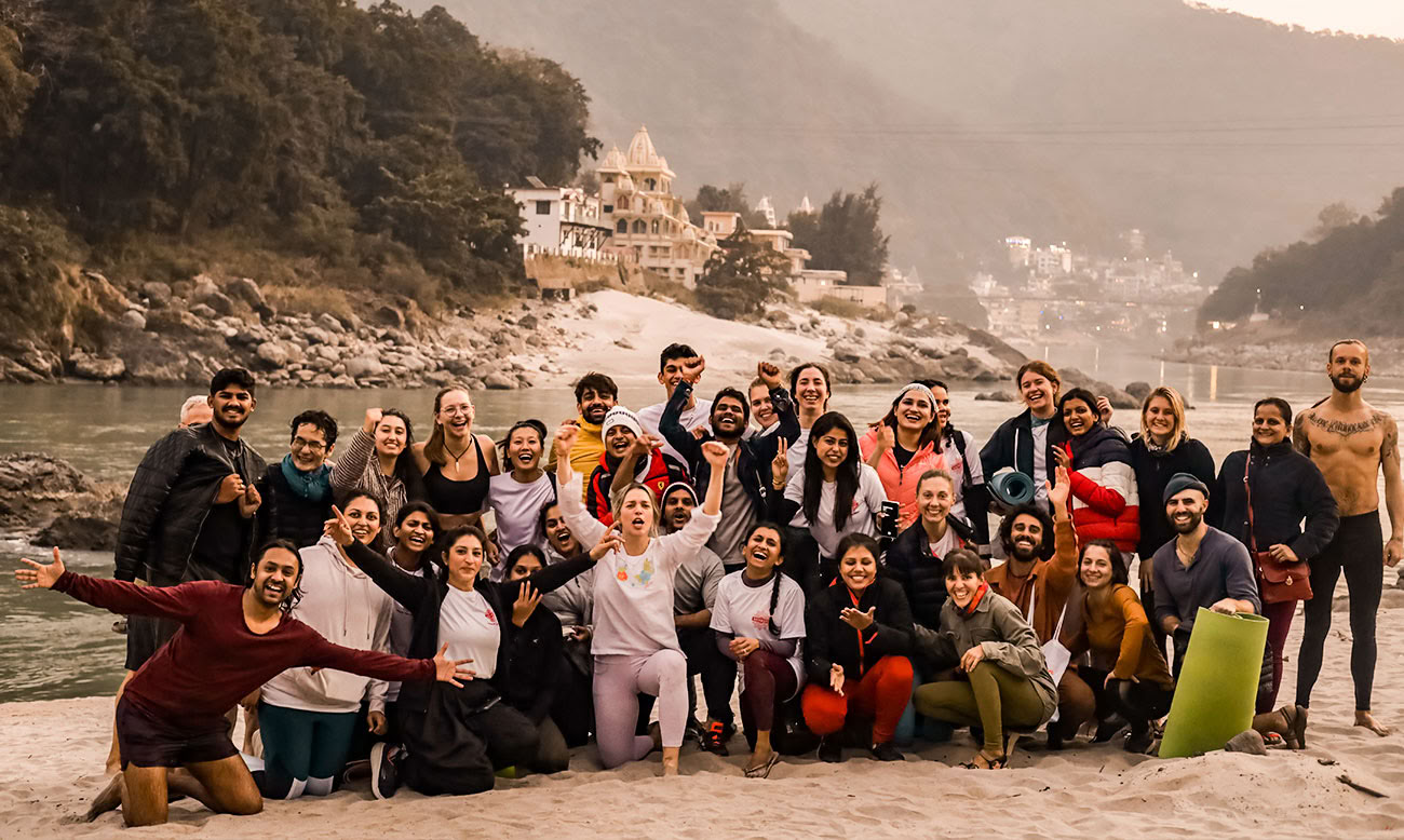 Aerial-Yoga-Lehrerausbildung in Rishikesh, Indien