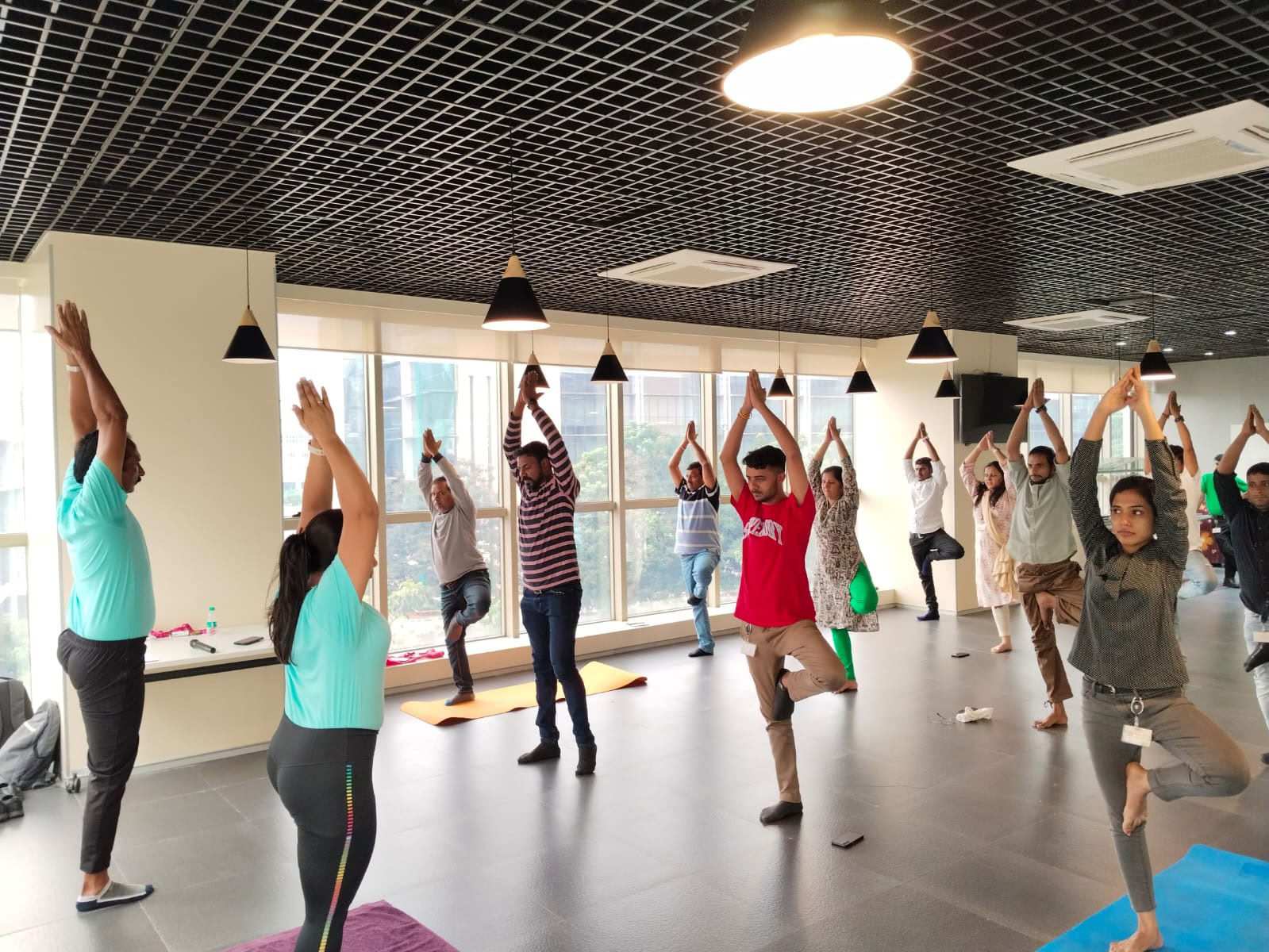 AYK Morgen-Yoga-Kurs (7 Uhr - 8 Uhr)